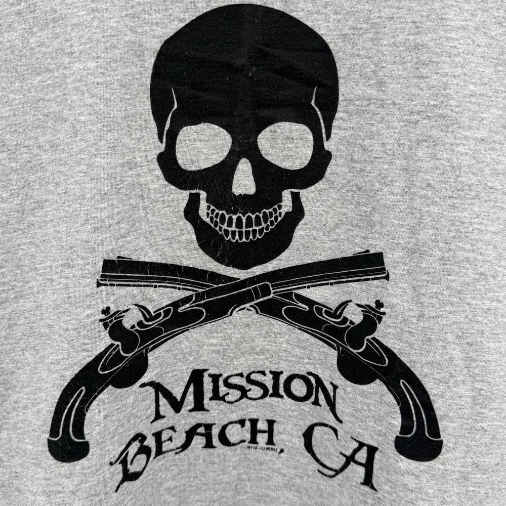Graphic T Mission Beach CA Gray‎ Skull Size Large T Shirt